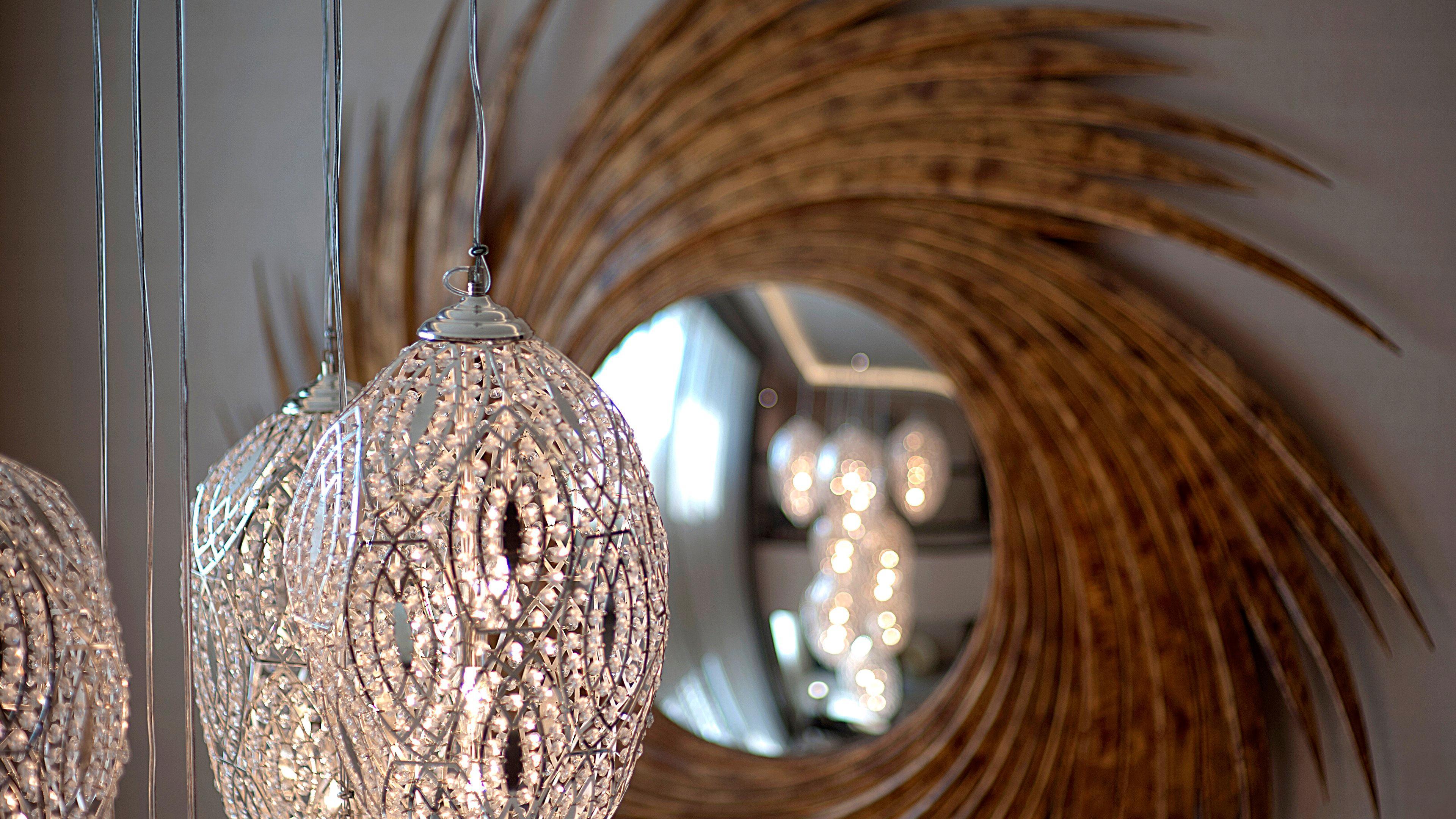 Crowne Plaza Dubai Deira By Ihg Hotell Eksteriør bilde A hanging light