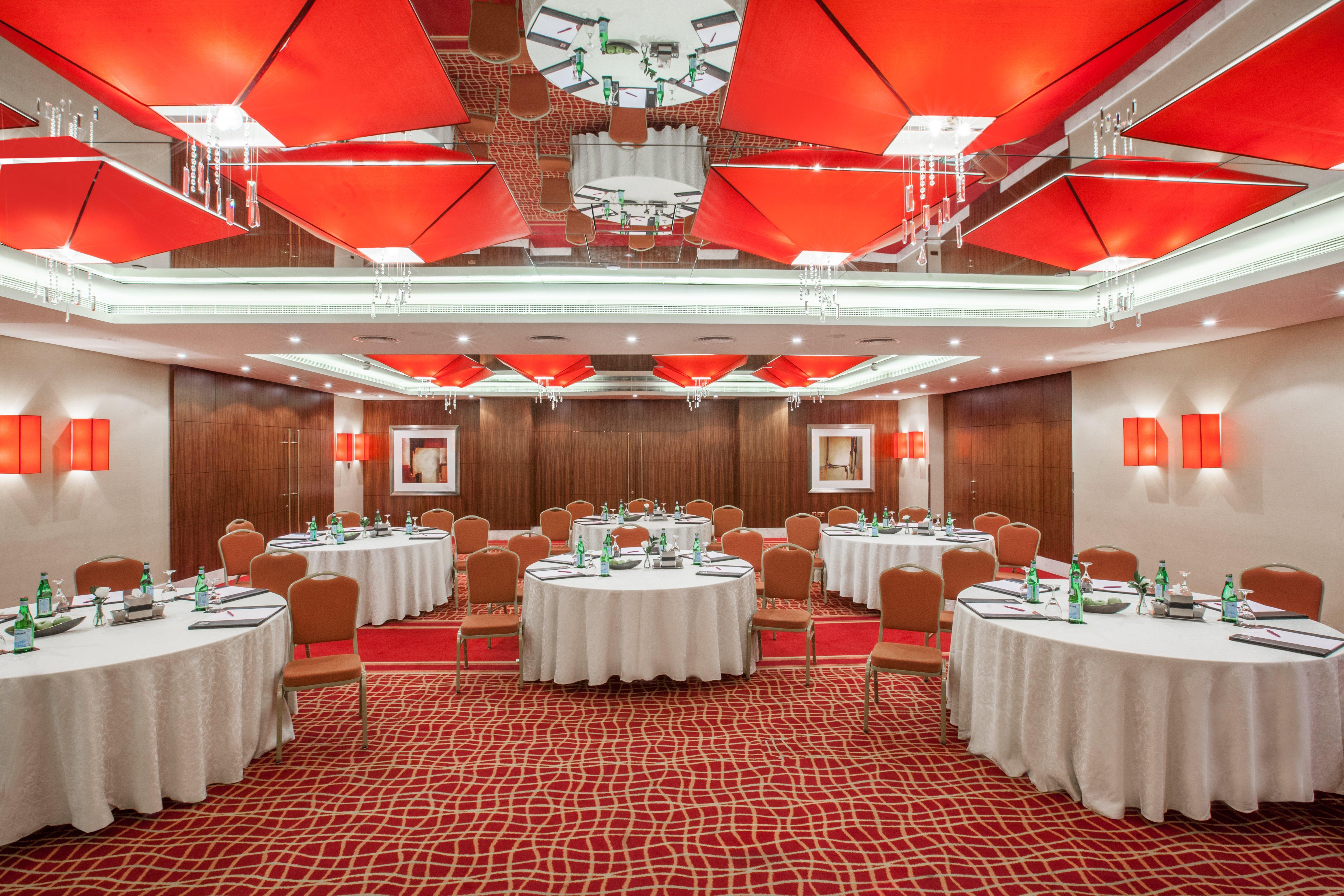 Crowne Plaza Dubai Deira By Ihg Hotell Eksteriør bilde Meeting room