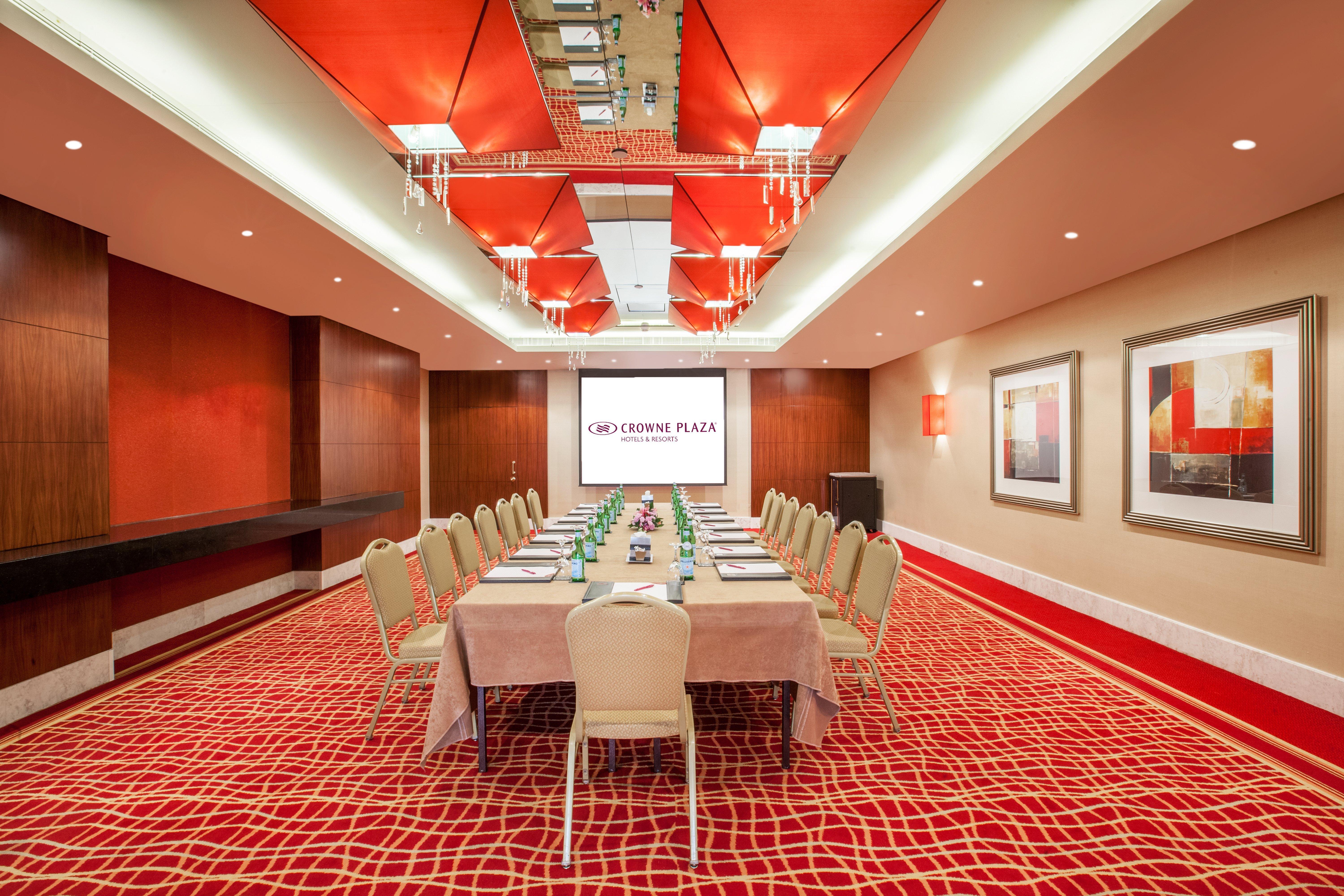 Crowne Plaza Dubai Deira By Ihg Hotell Eksteriør bilde Meeting room