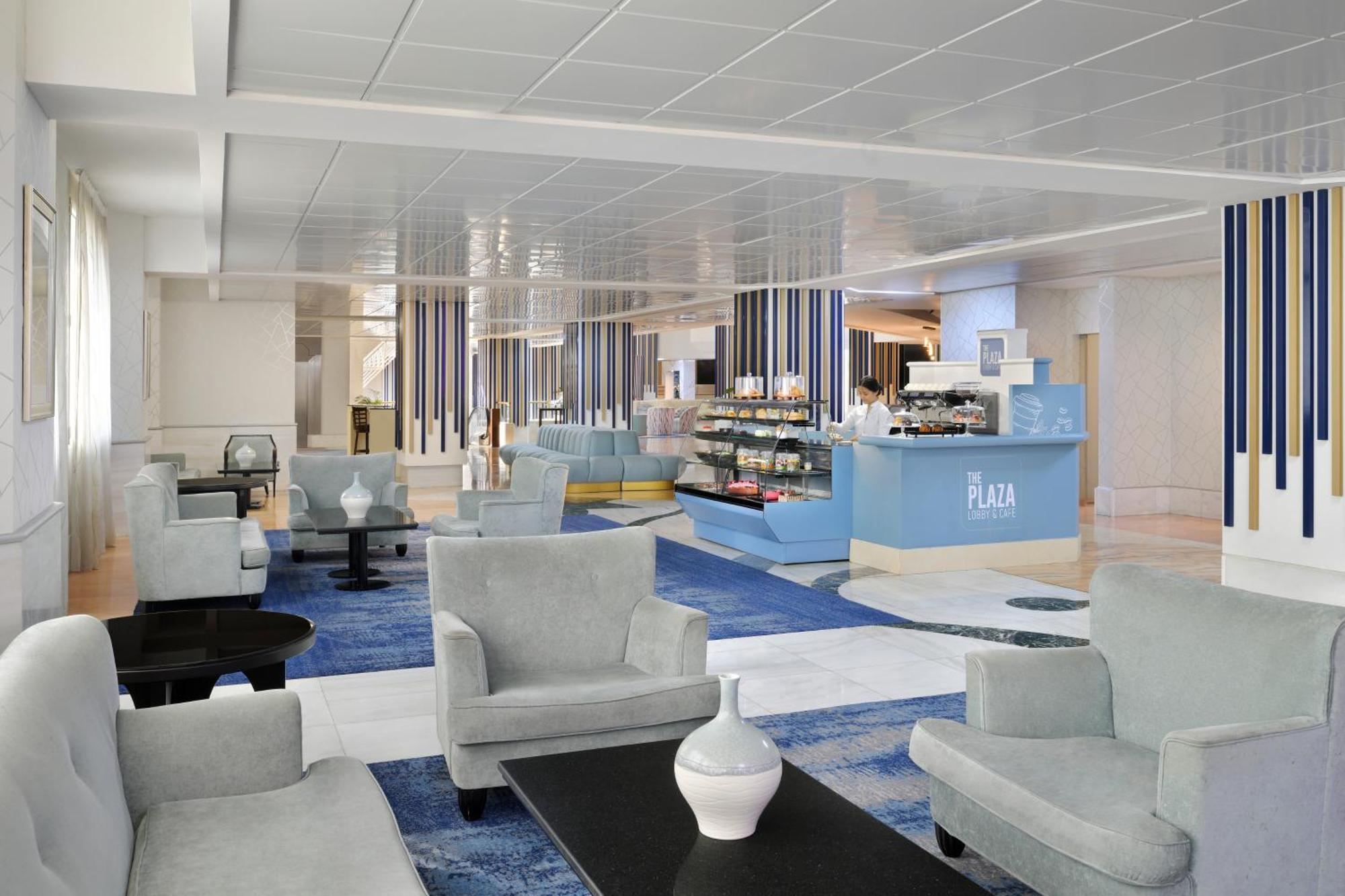 Crowne Plaza Dubai Deira By Ihg Hotell Eksteriør bilde The Plaza Lounge at London Heathrow Airport